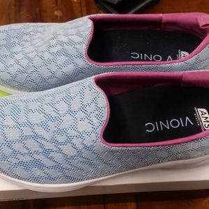 Vionic AMS Agile 331 Hydra Blue Slip-On 10